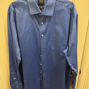 Jos. A Bank French Blue Men's Traveller Dress Shirt